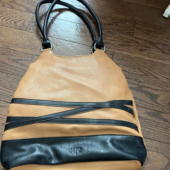 Beige and Black Espe Purse - Picture 1 of 2